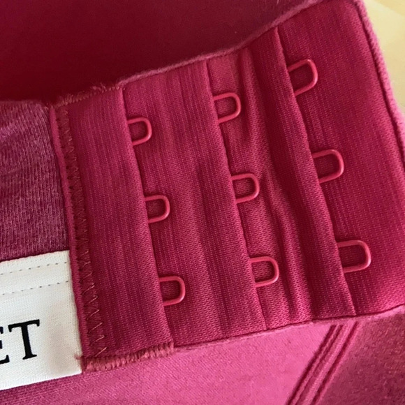 Victoria's Secret T Shirt Bra Lightly Lined and Wireless - Size 38D - Picture 3 of 8